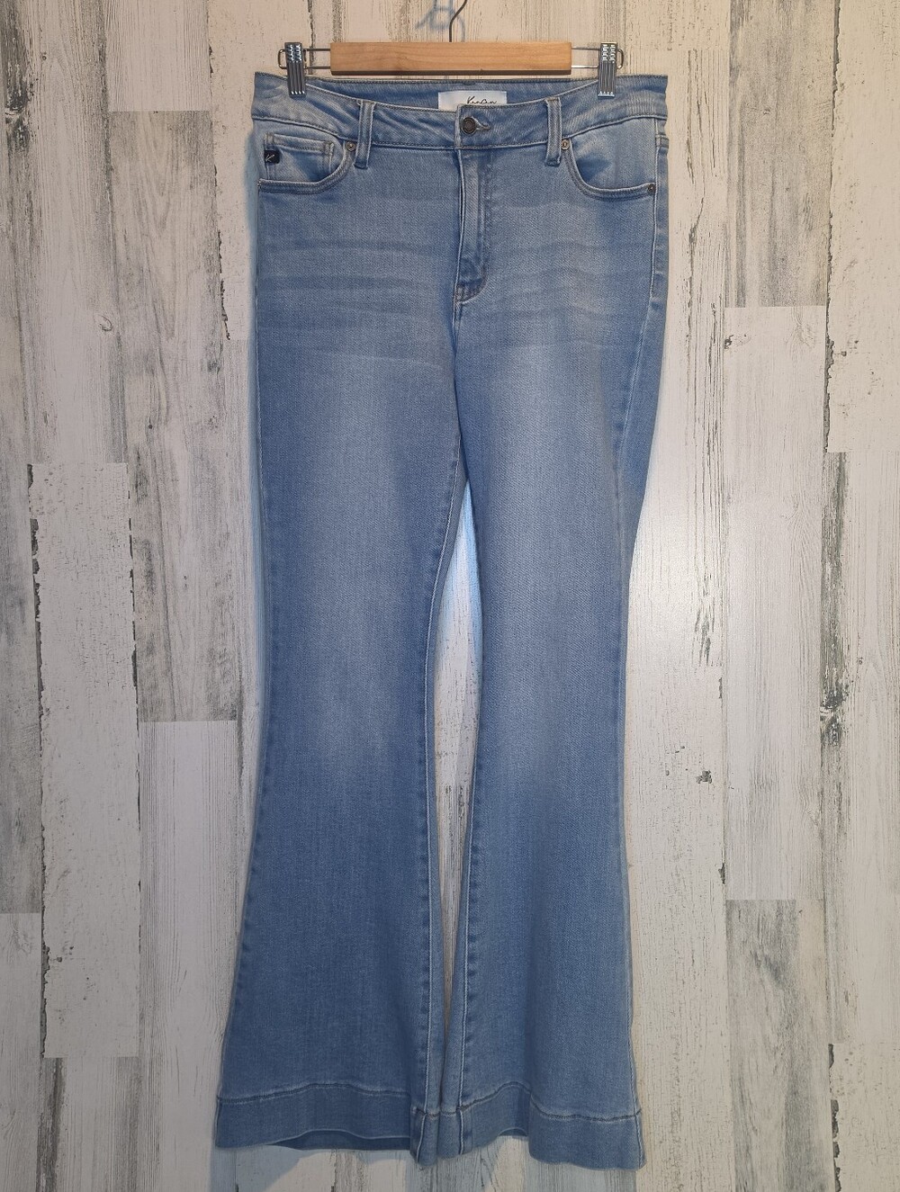 Kancan Women’s 13/30 Light Wash Flare Jeans Stretch Denim Y2K Boho